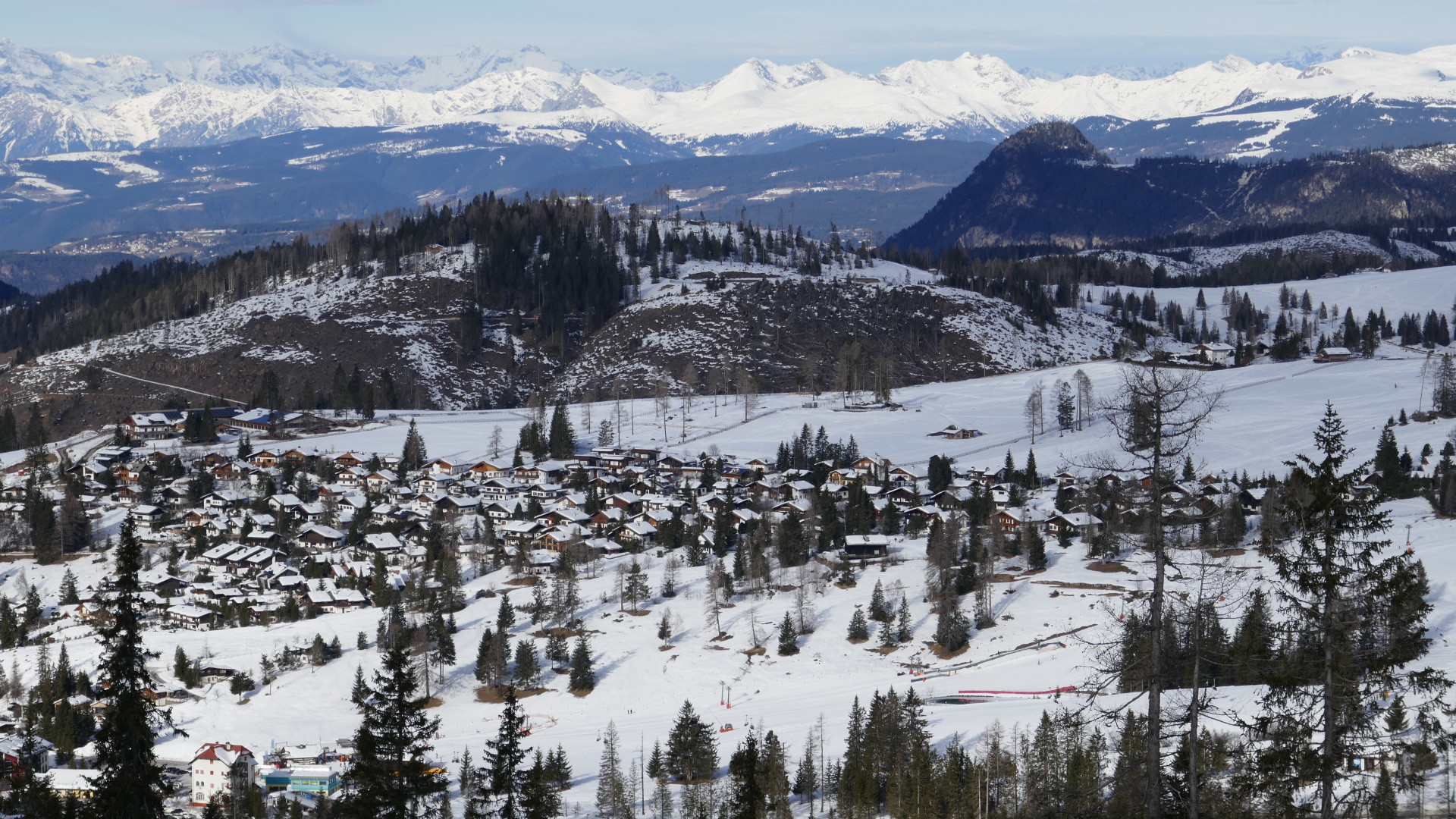 Carezza mit Moseralm Berich dahinter