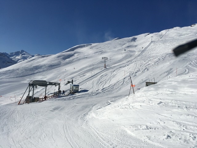 Blick auf sie zweite Skilift-Sektion