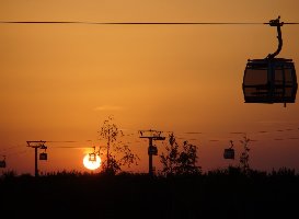 Buga Bahn im Abendrot.01.jpg
