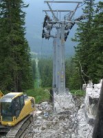 Stütze vor der Bergstation