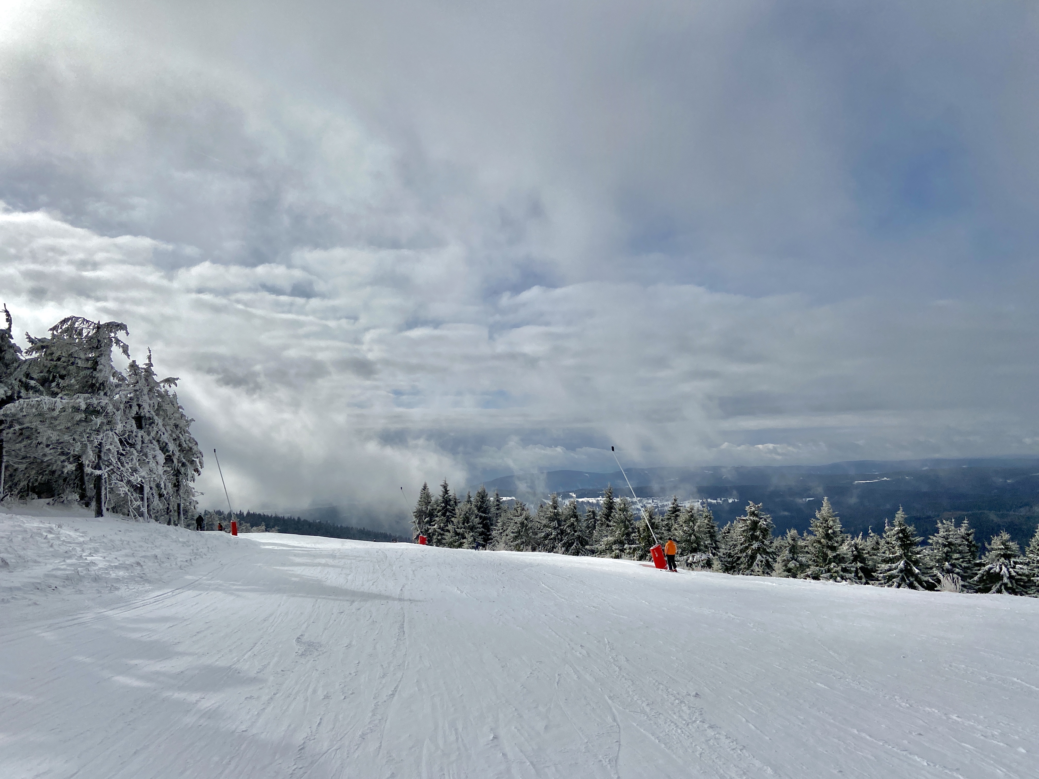 Jáchymovska oben mit tollen Wolkenformationen