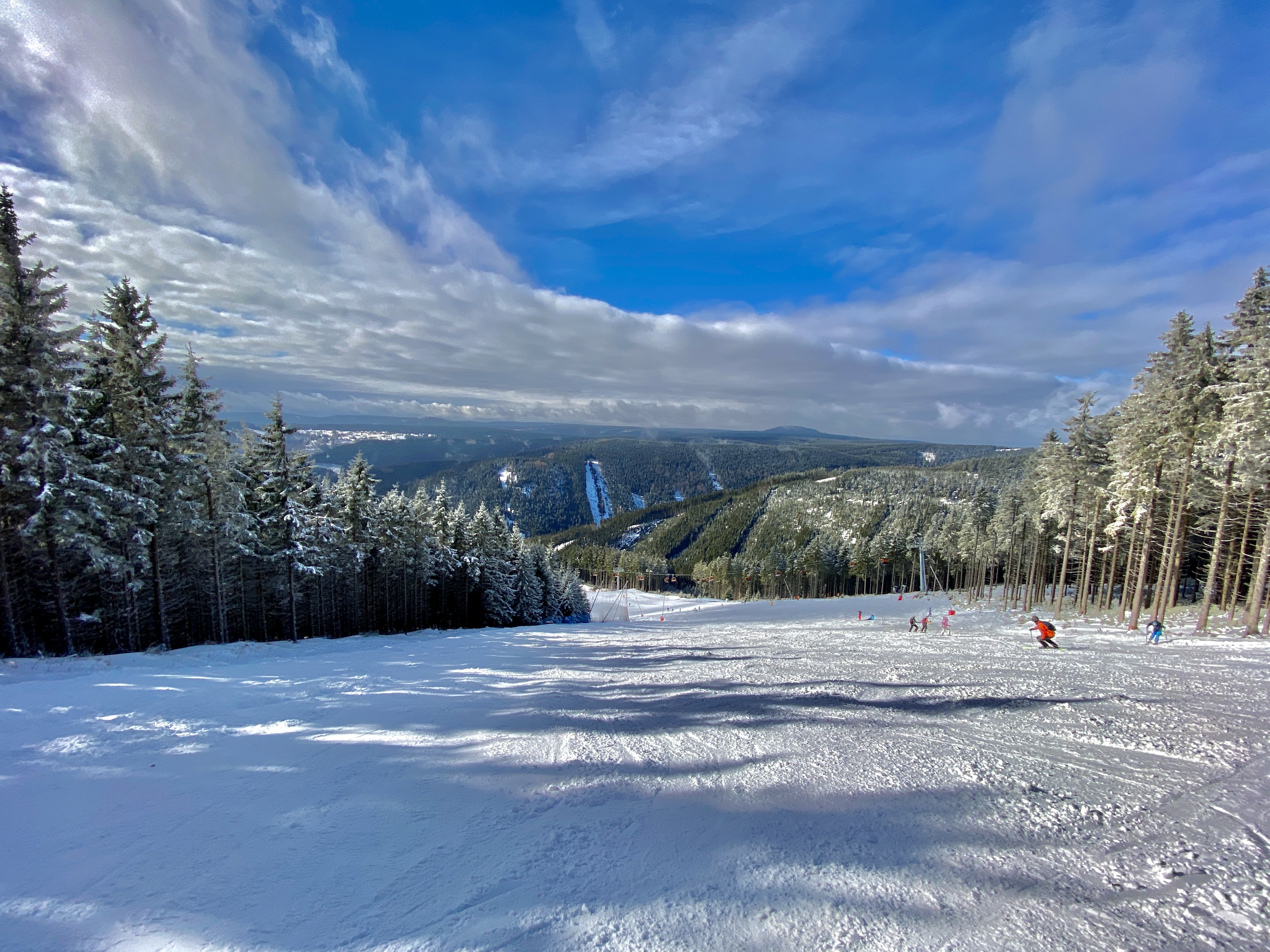 Steilhang talwärts geschaut ...