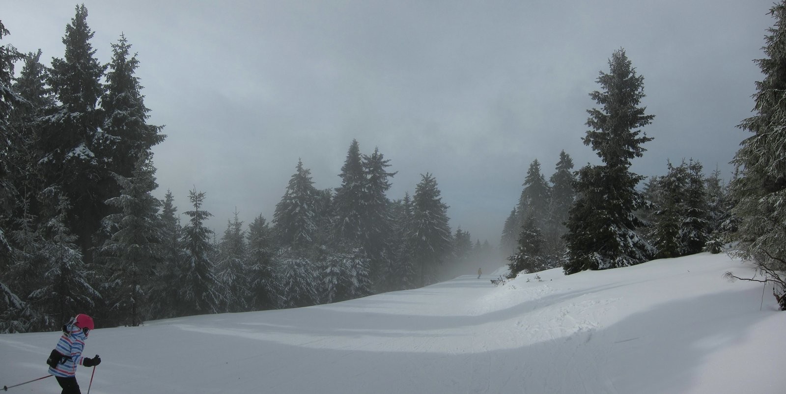 Die blaue 24. Teilweise mit leichten Nebelschwaden