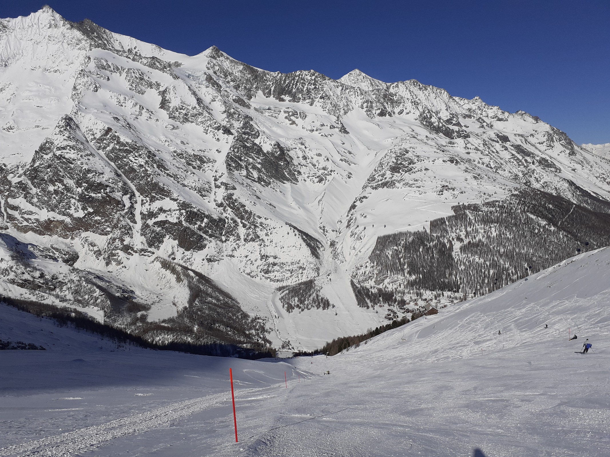 Plattjen, rote Piste 2 Galen: jetzt Ende Februar oben schon in der Sonne