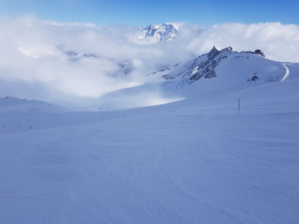 Morgens war oben schon der Gletscher frei