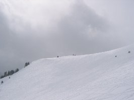 Schrecklich, diese überlaufenen Hänge mit einer 6KSB pro Abfahrt - aber wir sind ja nicht in Mayrhofen, sondern in Vail...