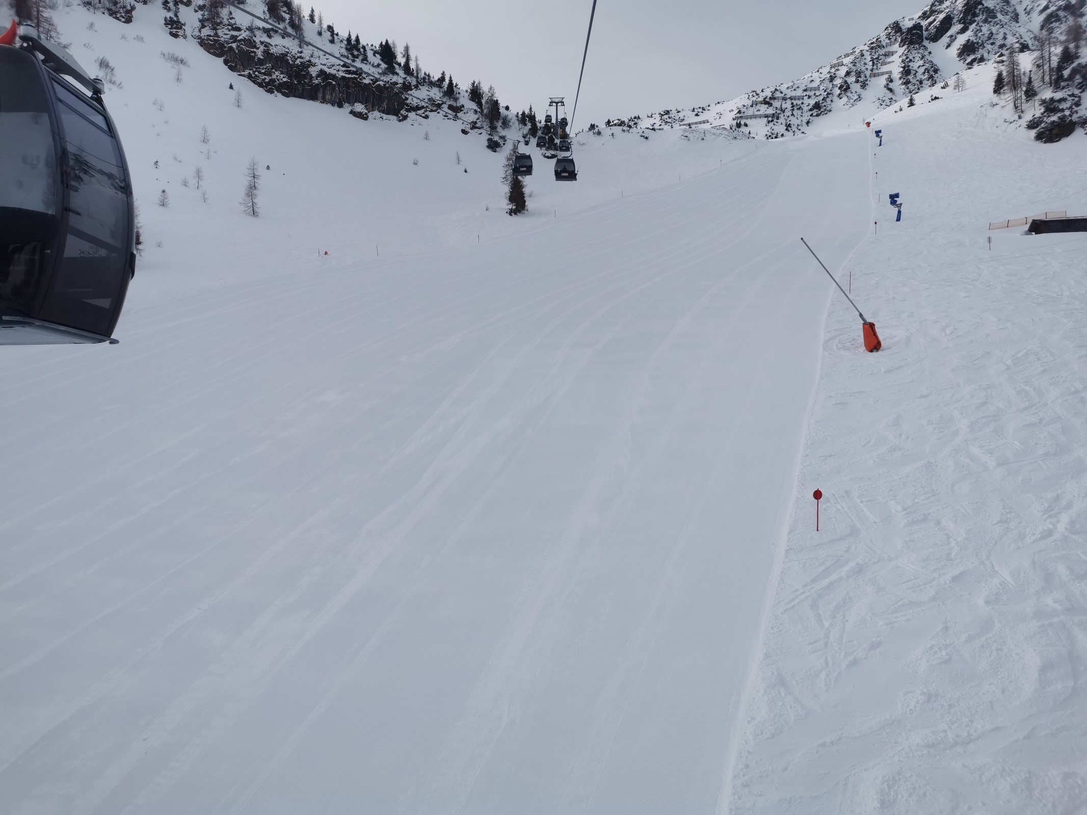 3. Ein Blick auf die Piste sagt alles. Perfekt präpariert..jpg