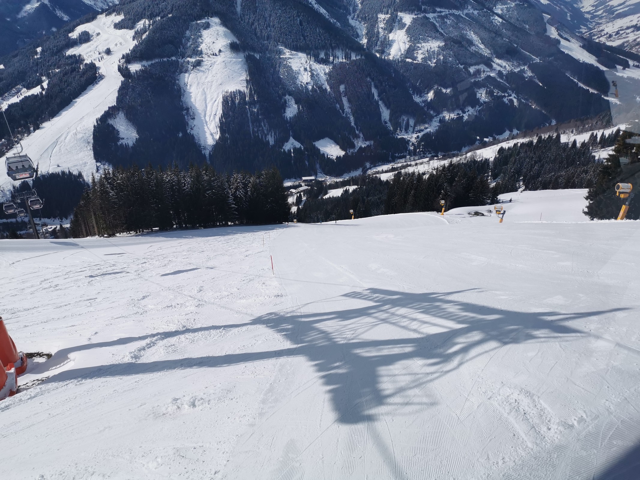 17. Wunderbar. Um 11 Uhr noch teilweise frische Präparationsspuren..jpg