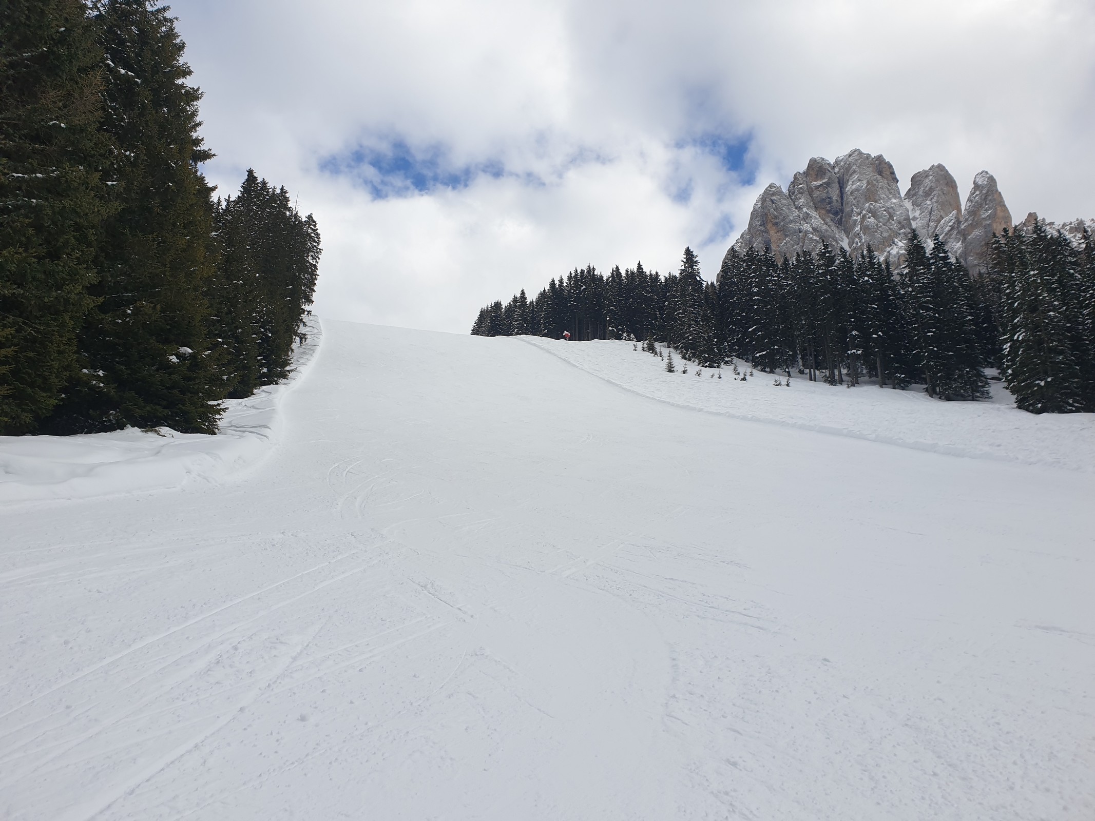 Am Monte Pana 16Uhr noch Finisherspuren auf der Seite