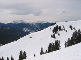 Hinten die Holy Cross-Mtns und eine aufziehende Schlechtwetterfront. War richtiger Föhnsturm an diesem Tag,m weshalb Blue Sky Basin geschlossen war und wir beinahe im Orient Express festgesteckt wären