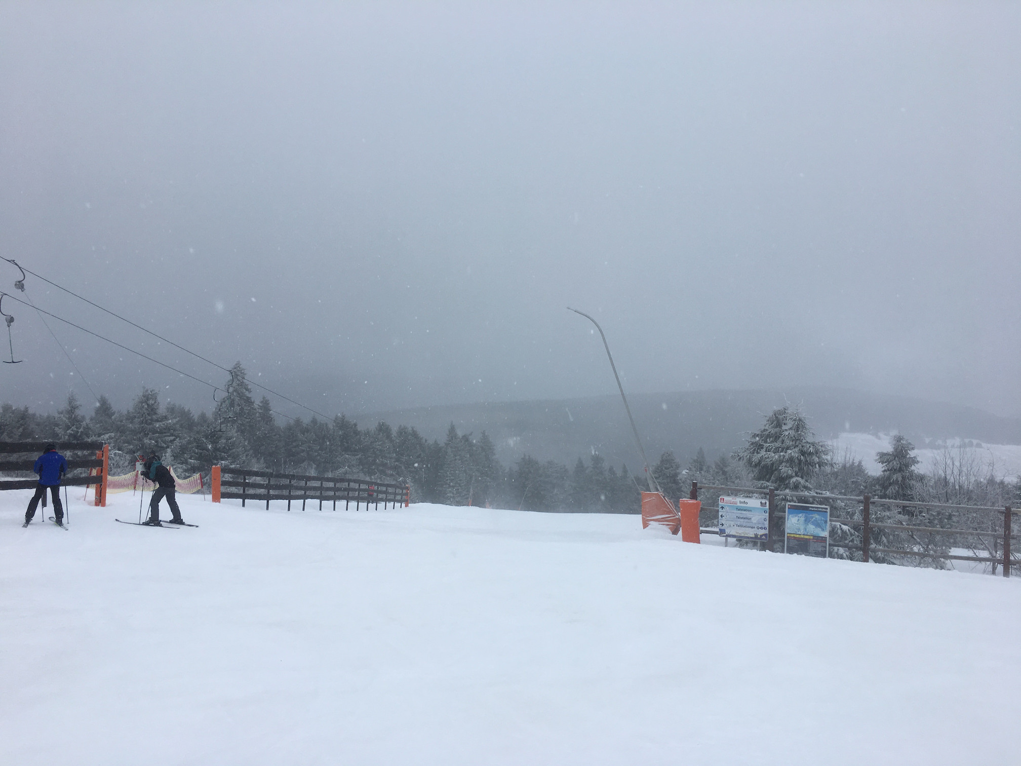 Start Himmelsleiter 1 - gegenüber der über 1000m hohe Eisenberg.
