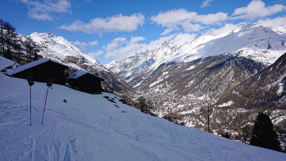 Blick von der Route 58 auf den Ort