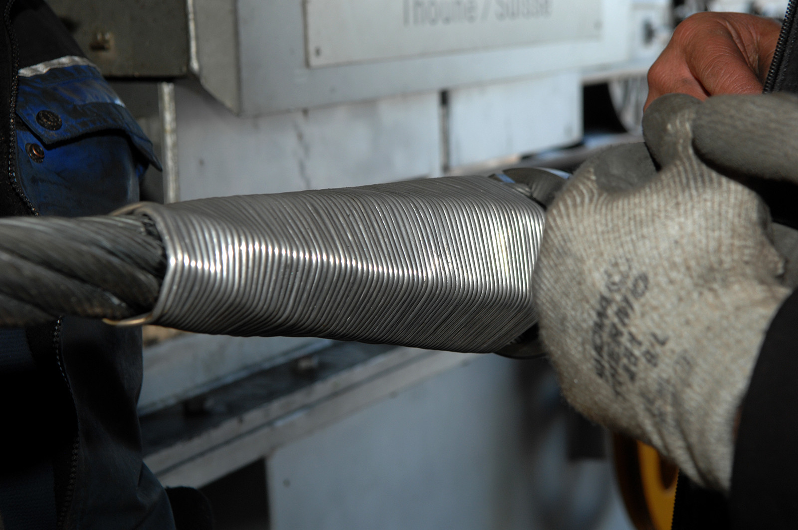 Erstellung der Aluminiumdrahtwicklung.