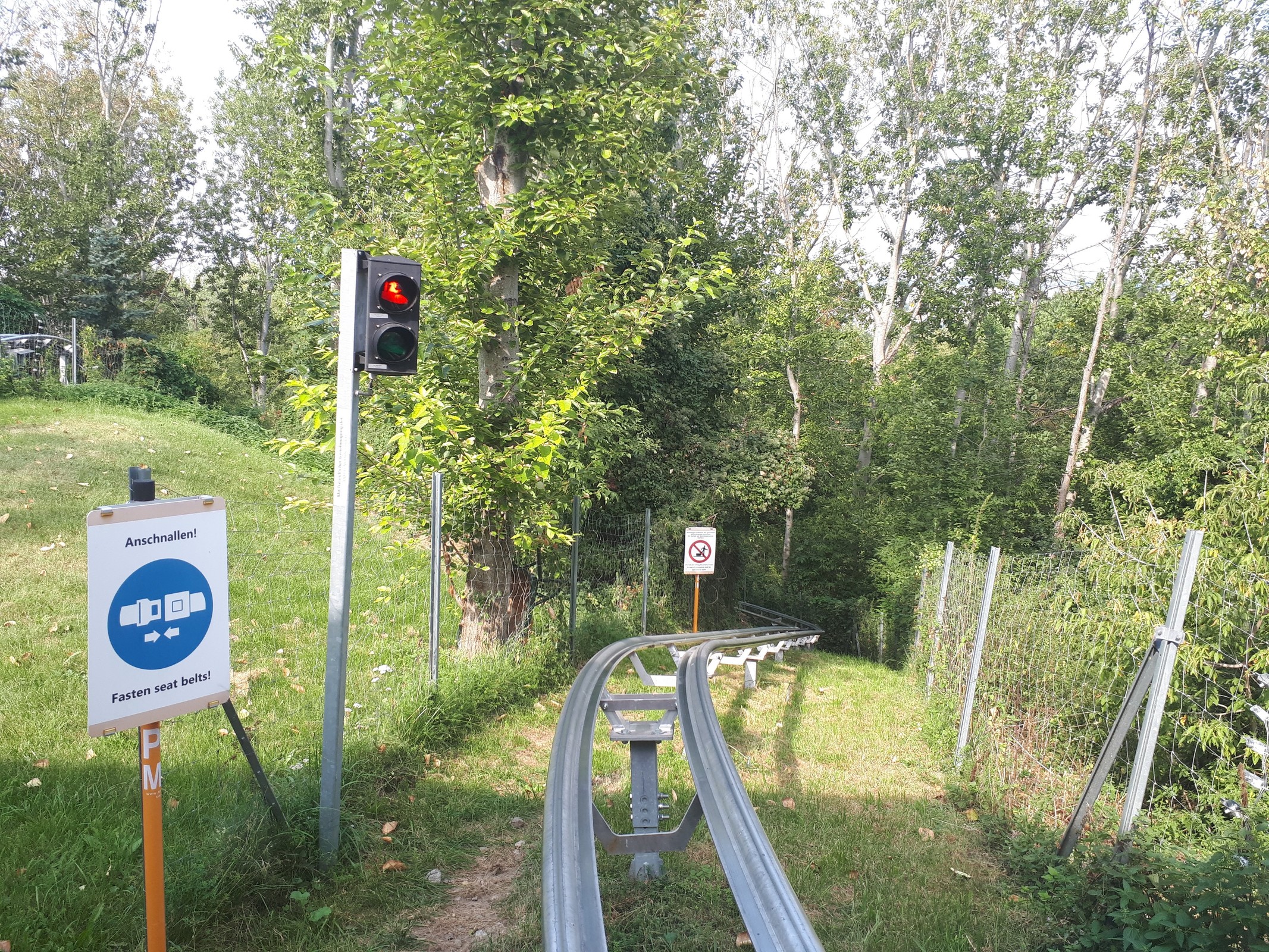 Zuerst geht es nach unten