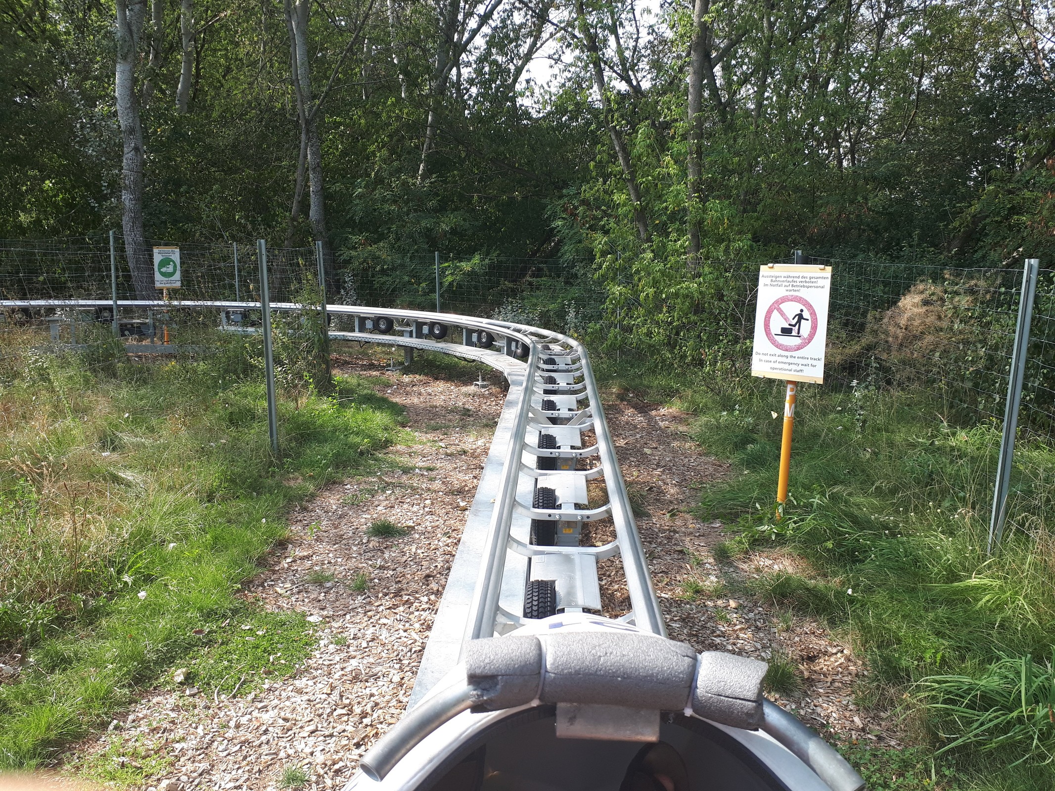 Nach kurzer Abfahrt schon unten