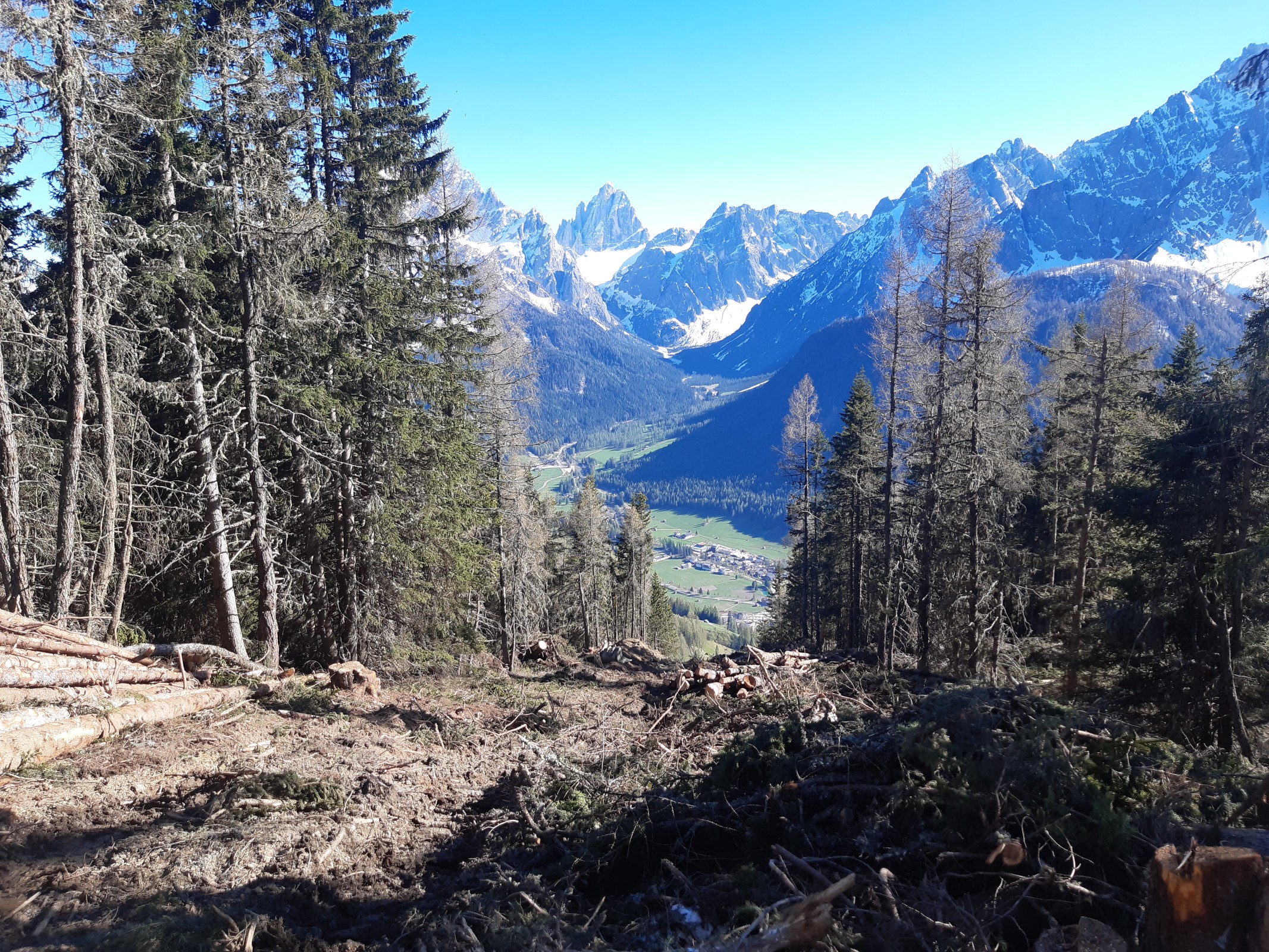 Blick ins Tal nach Sexten.