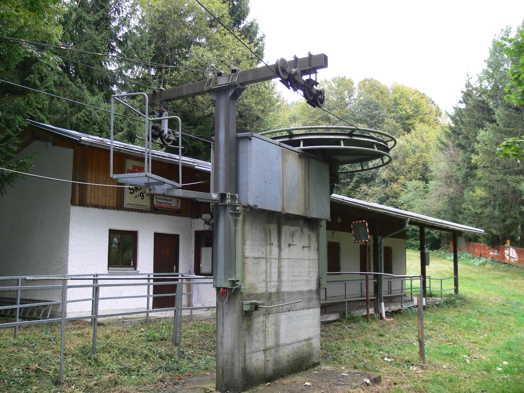 Ziemlich massiv für einen Stemag. Normalerweise verbinde ich mit diesem Hersteller immer etwas klapprige Konstrukte.