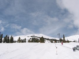 Der Peak 8 rechts oben ist noch 600 Hm über der Talstation des SLtes T-Bar