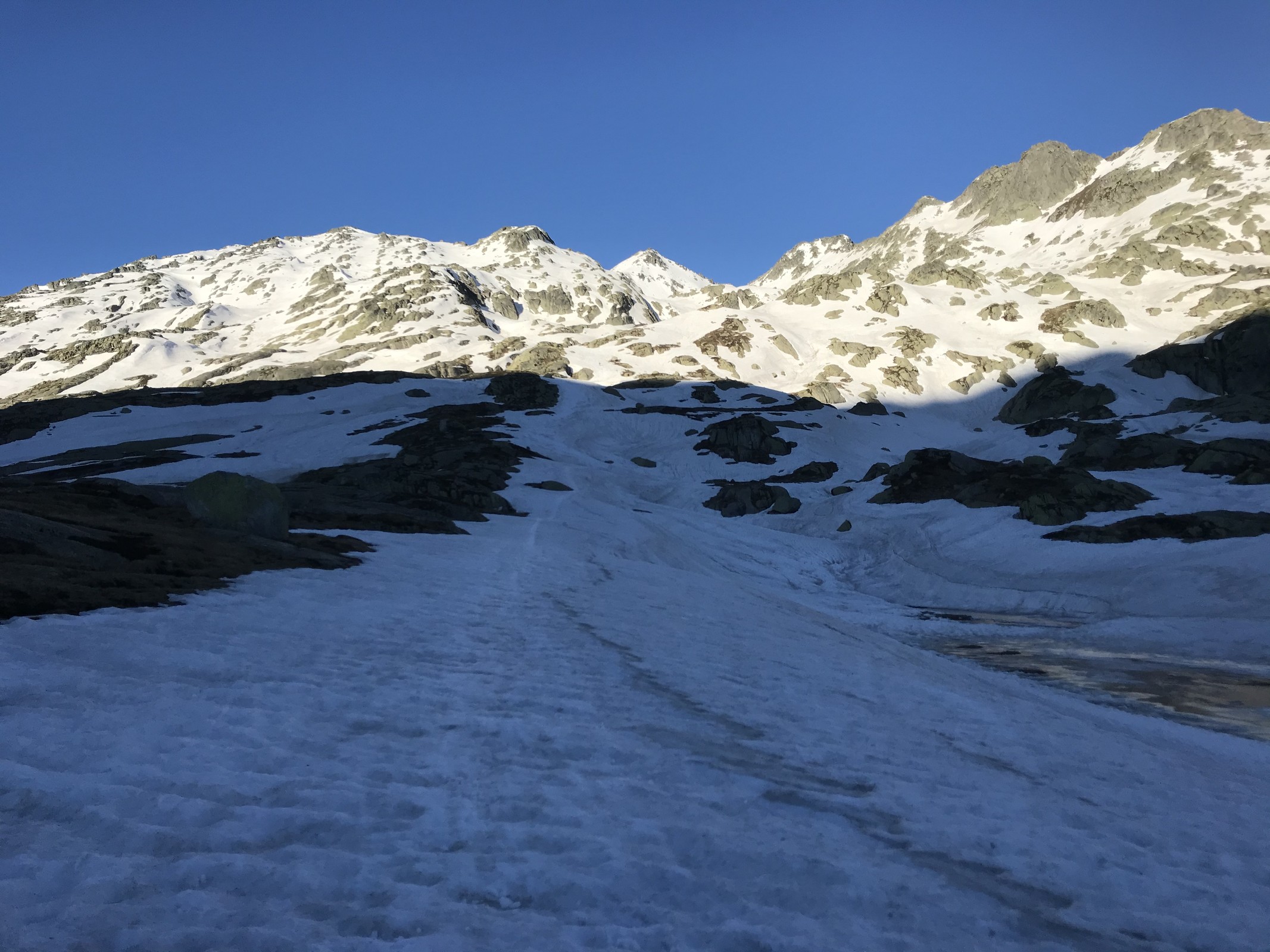 Um 7 Uhr beginne ich mit dem Aufstieg