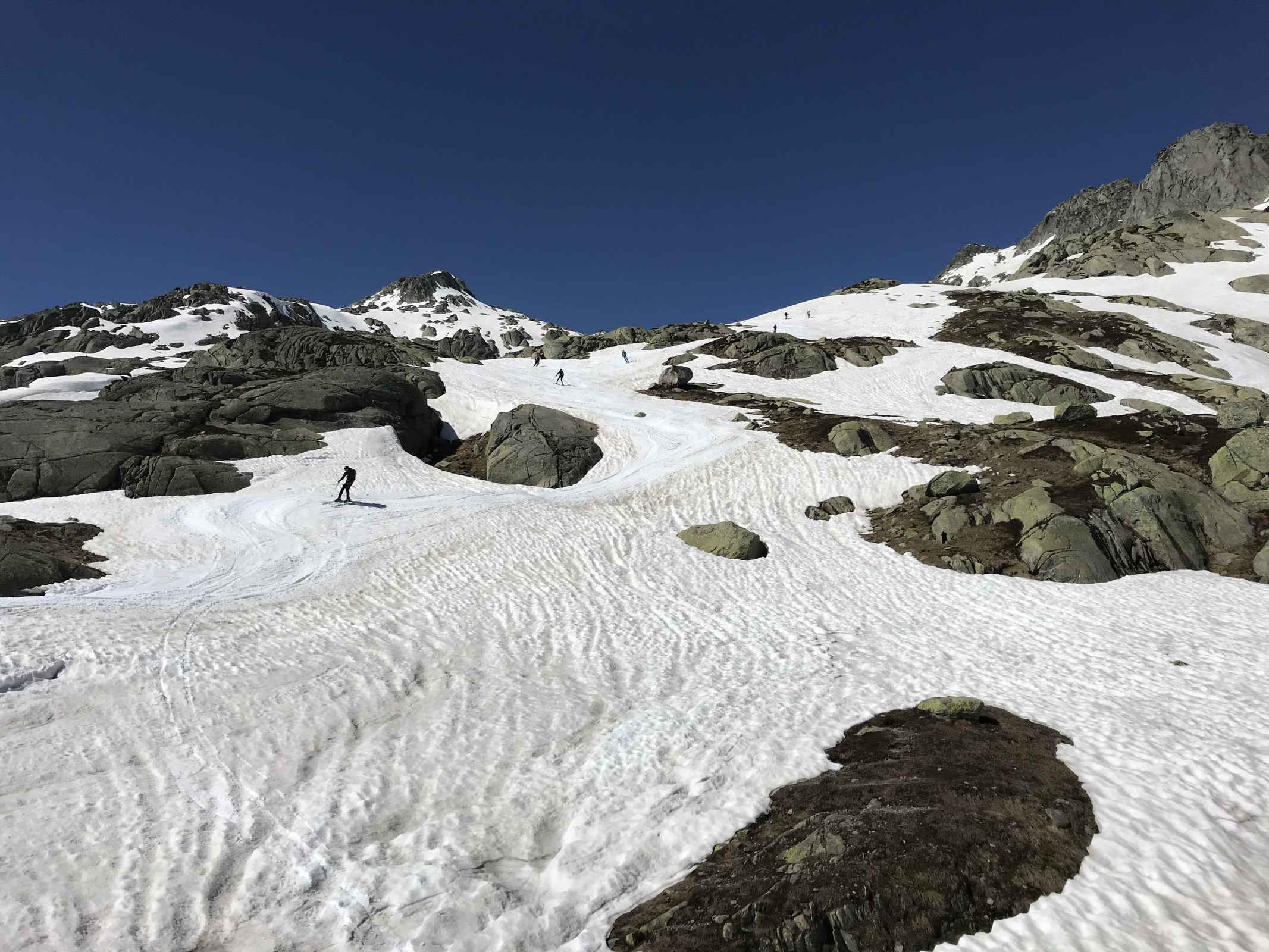 Teilweise sieht es wie auf einer gut frequentierten Skipiste aus.