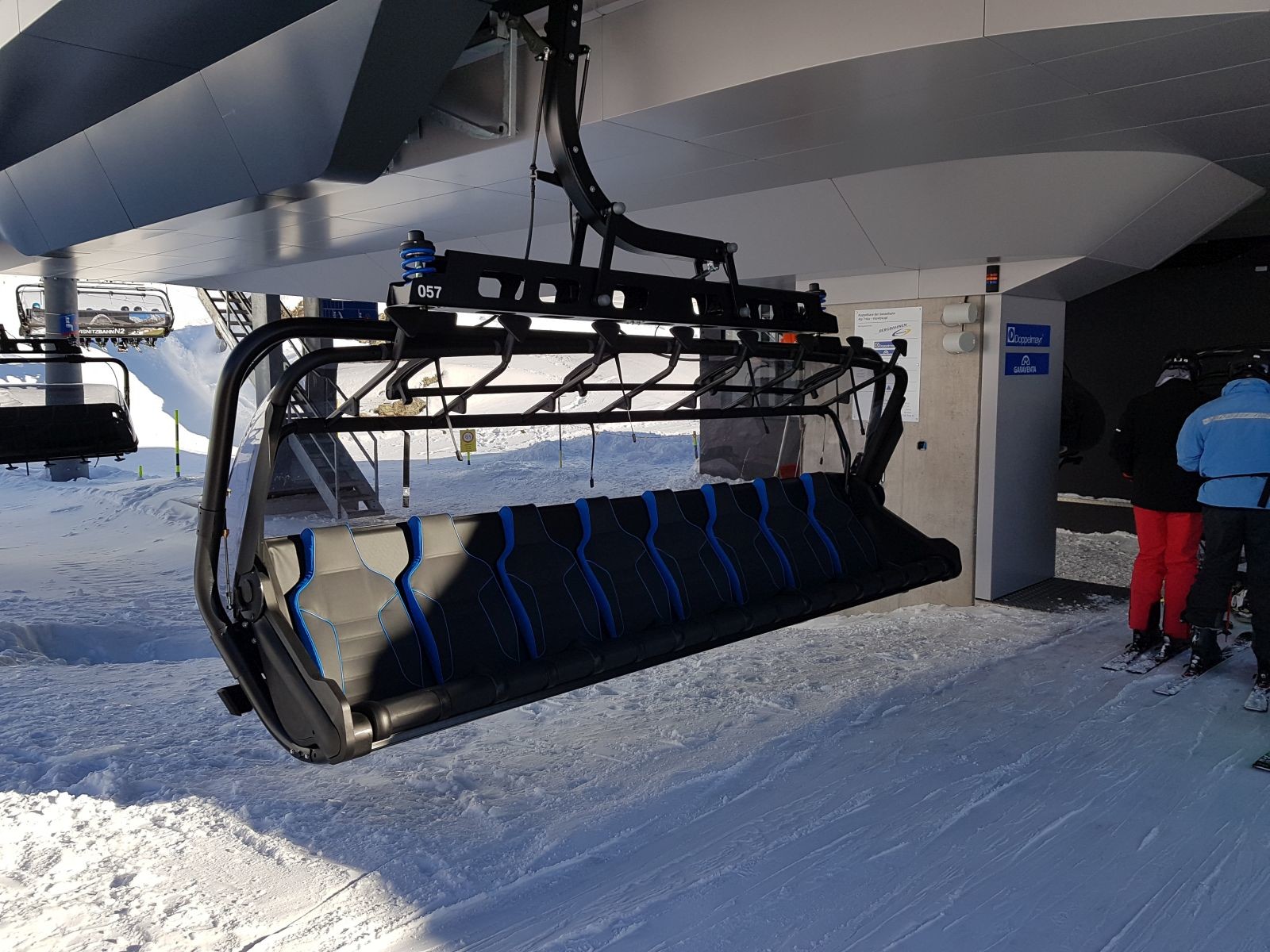 Unser erstes Ziel war heute die neue Visnitzbahn. Trotz Warteschlange mussten wir nur 2 Minuten warten. Eine schöne neue Bahn