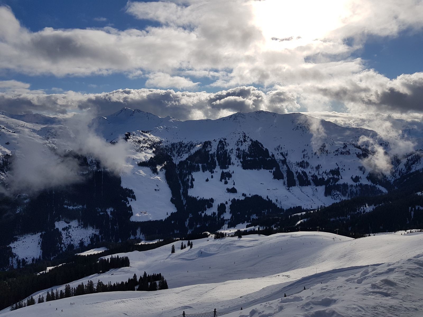 ...und zur blauen Abfahrt, sowie zur Funslope.