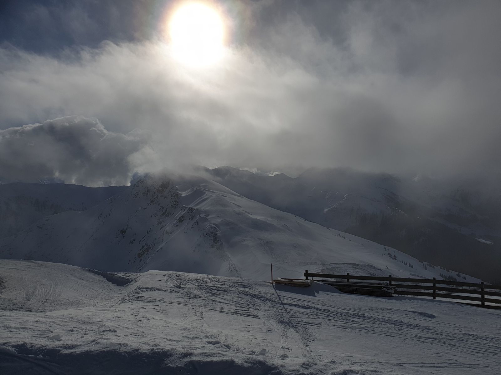 Oben am Westgipfel mit tollem Stimmungsbild