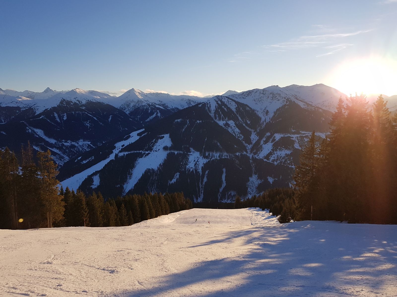 Über eine einsame Hartlabfahrt, die noch erstaunlich gut ging, fuhren wir talwärts.