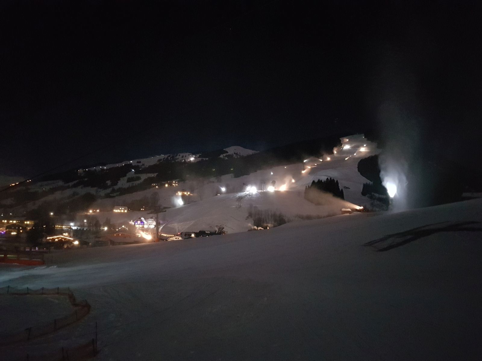 Und hier nochmal die Bernkogelpiste in der Totalen