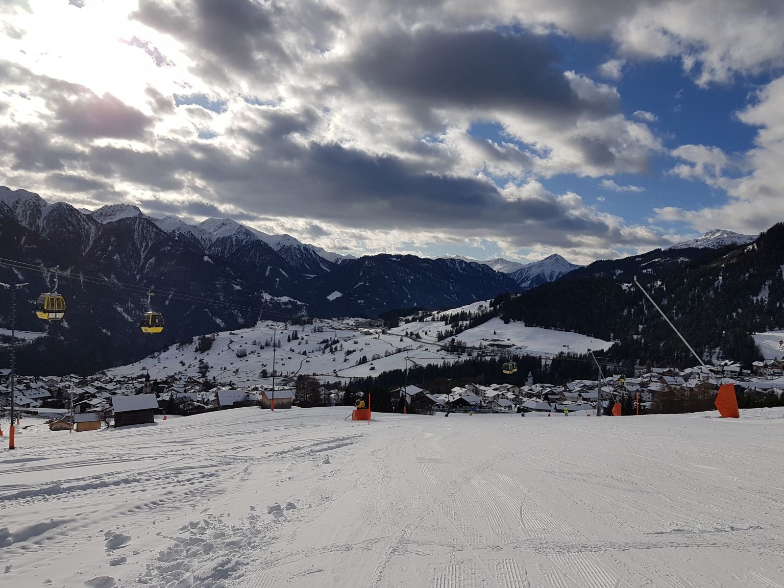 Angekommen in Fiss. Es sieht doch schon etwas winterlich aus.