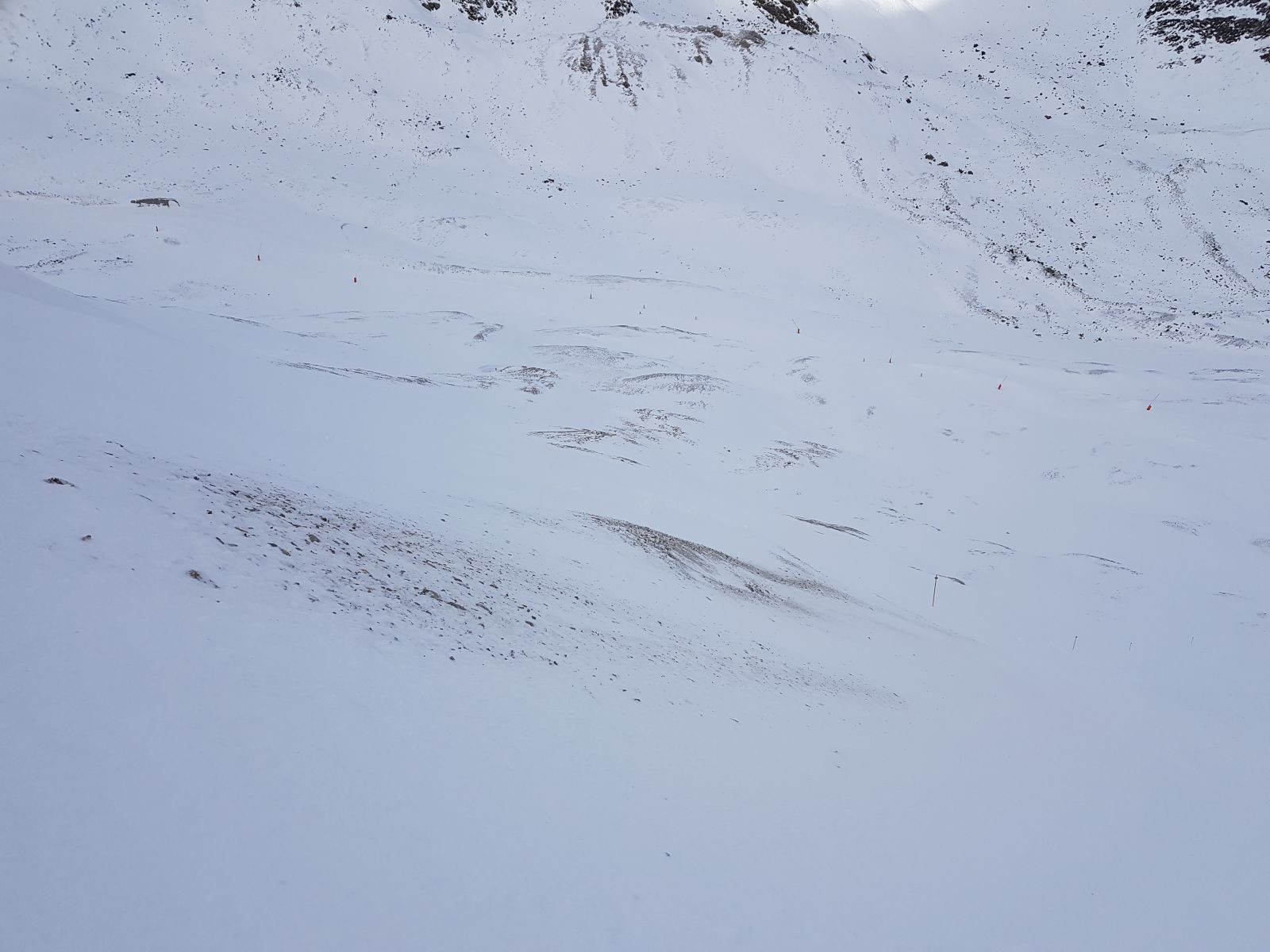 Nicht mehr ok war dann die Vertikal. Dieses Steinfeld war mitten auf der Piste. Es war sehr schwierig und mühsam alle Steine zu umfahren.