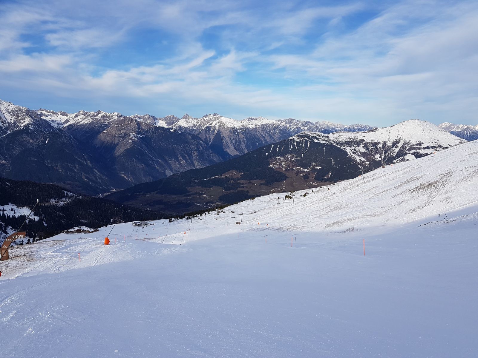 Zu guter Letzt entdeckte ich noch die Westabfahrt. Sie war noch leerer und noch frischer und somit einsame Spitze.