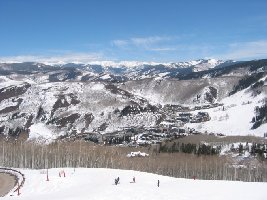 Man sieht, Beaver Creek liegt in einem kleinen Talkesselchen. Deutlich alpiner als Keystone oder Vail, aber kein Vergleich mit Val Tho...