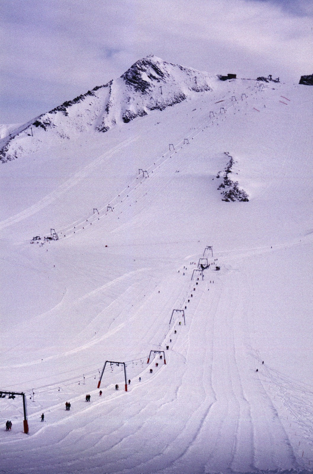 SL Olperer Richtung SL Gefrorene Wand. Der SL Olperer wurde erst 1995 gedoppelt.