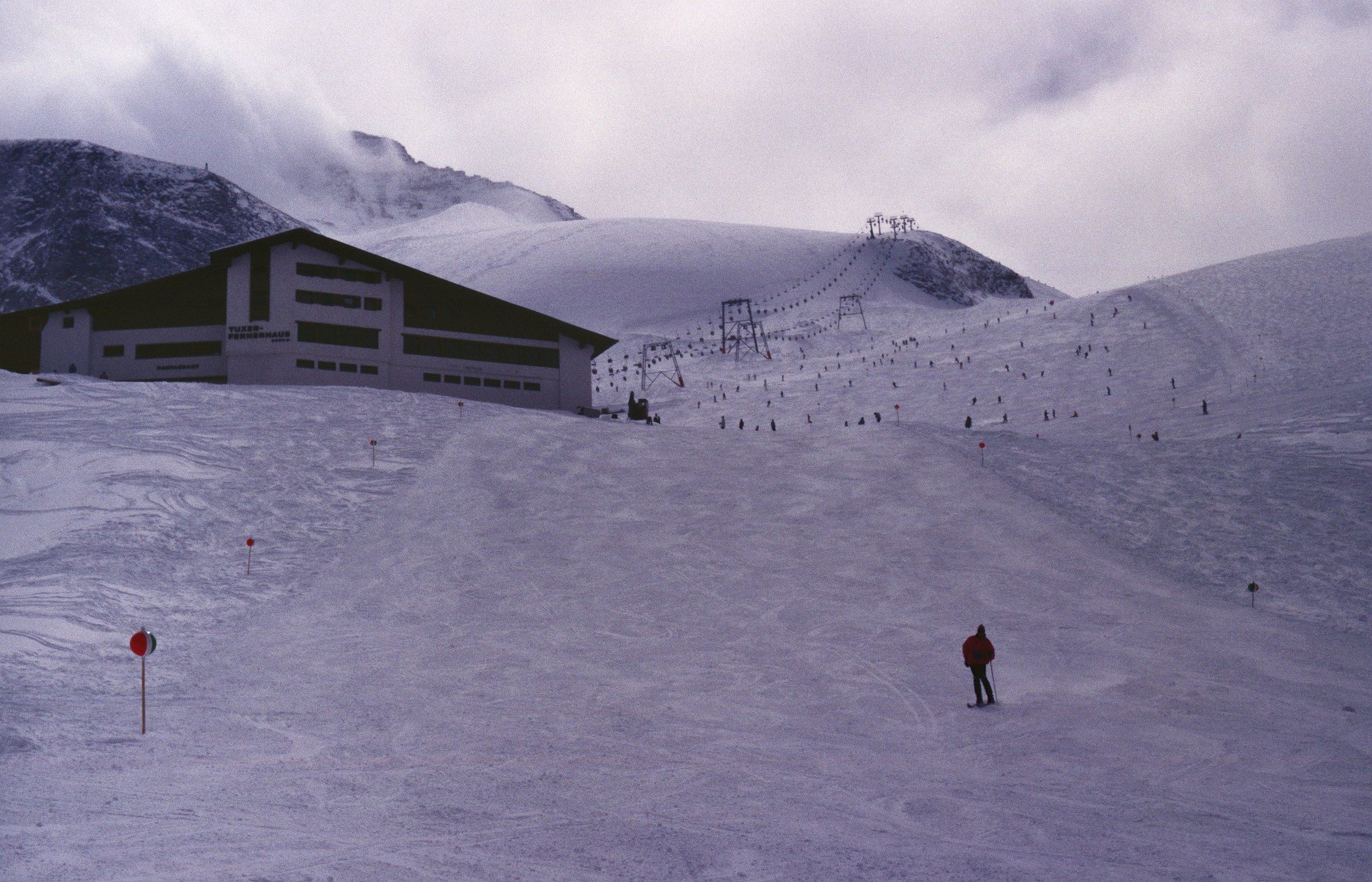 Blick etwas unterhalb vom Tuxer Ferner Haus in Richtung der heutigen 10-EUB Gefrorene Wand