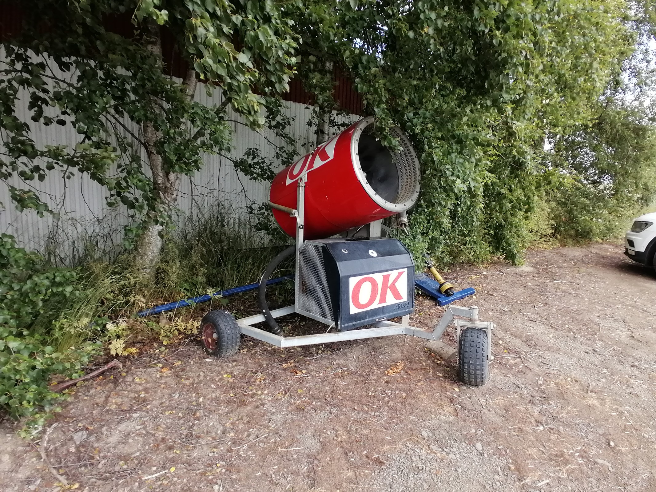 Beschneiung vorhanden.