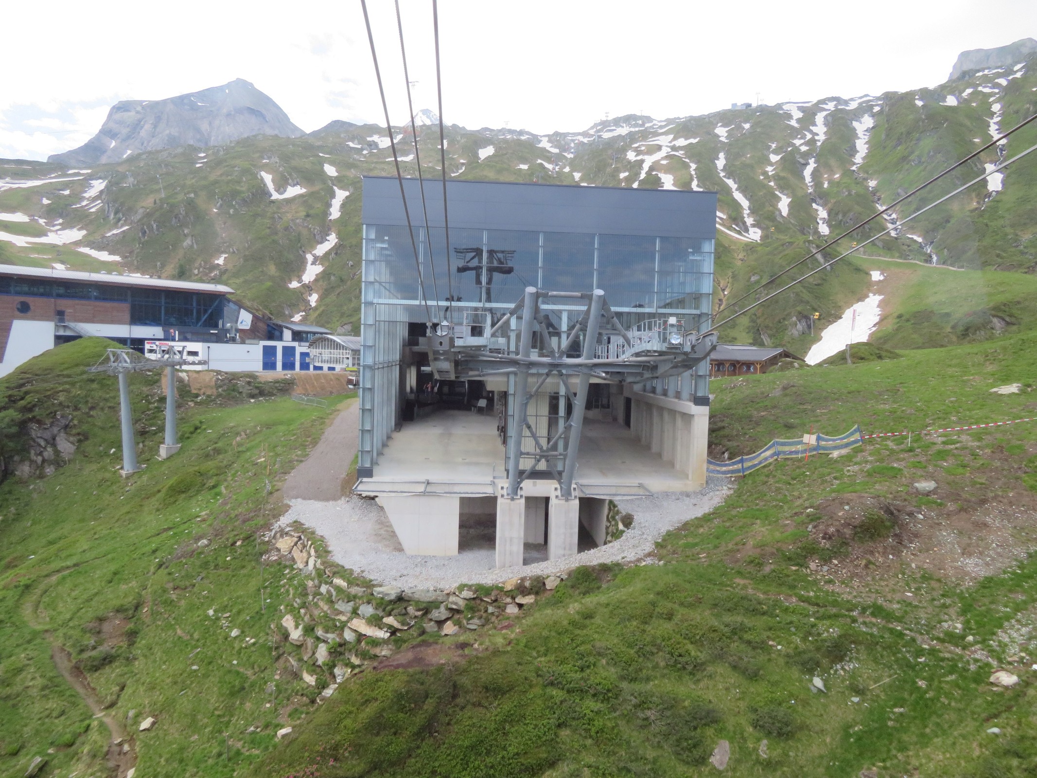 Bergstation von außen.