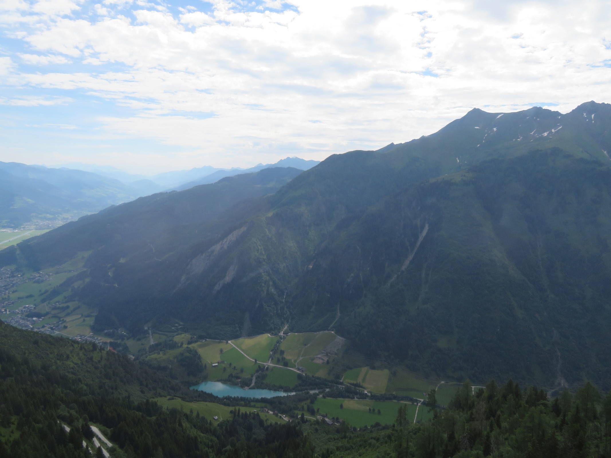 Blick aus der 3K K-onnection auf den Klammsee und das Kapruner Tal.
