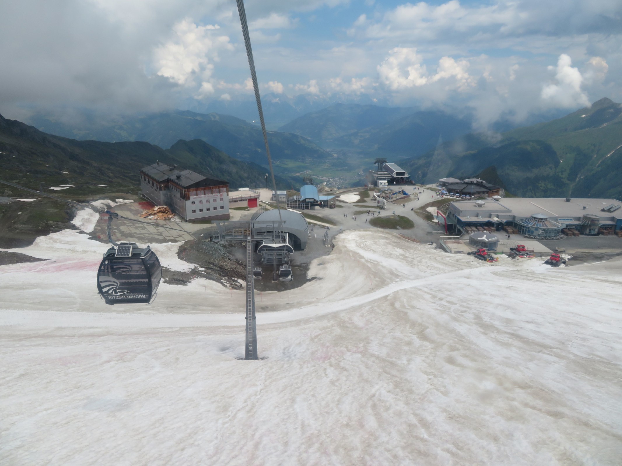 Und wieder im Gletscherjet 3 oberhalb vom Alpincenter angekommen.