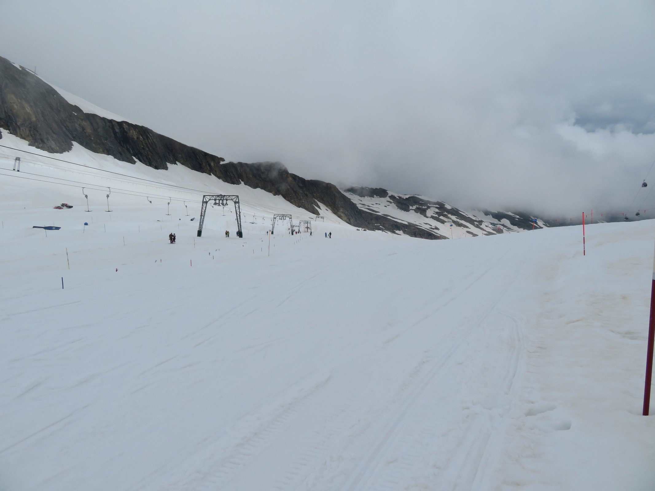 Die einzige geöffnete Piste seit Ende Juni am Magnetköpfllift.