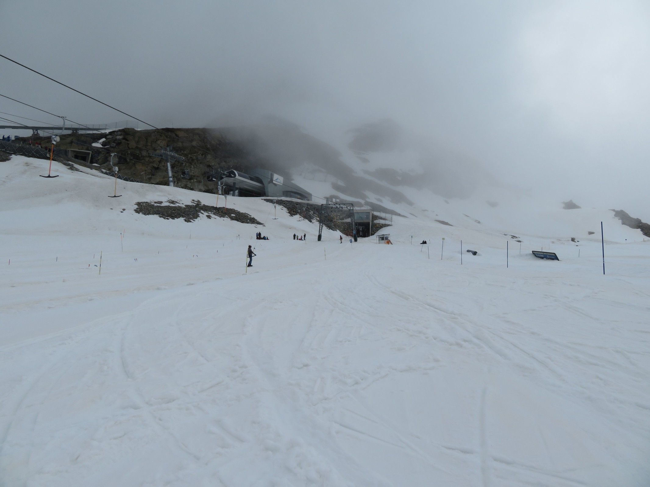 Auf der rechten Piste am Magnetköpfllift bergwärts fotografiert. Diese war nach der Variante durch den Snowpark die beste. Dort hat man durch das Gefälle auch mehr Geschwindigkeit bekommen als auf der linken Piste.