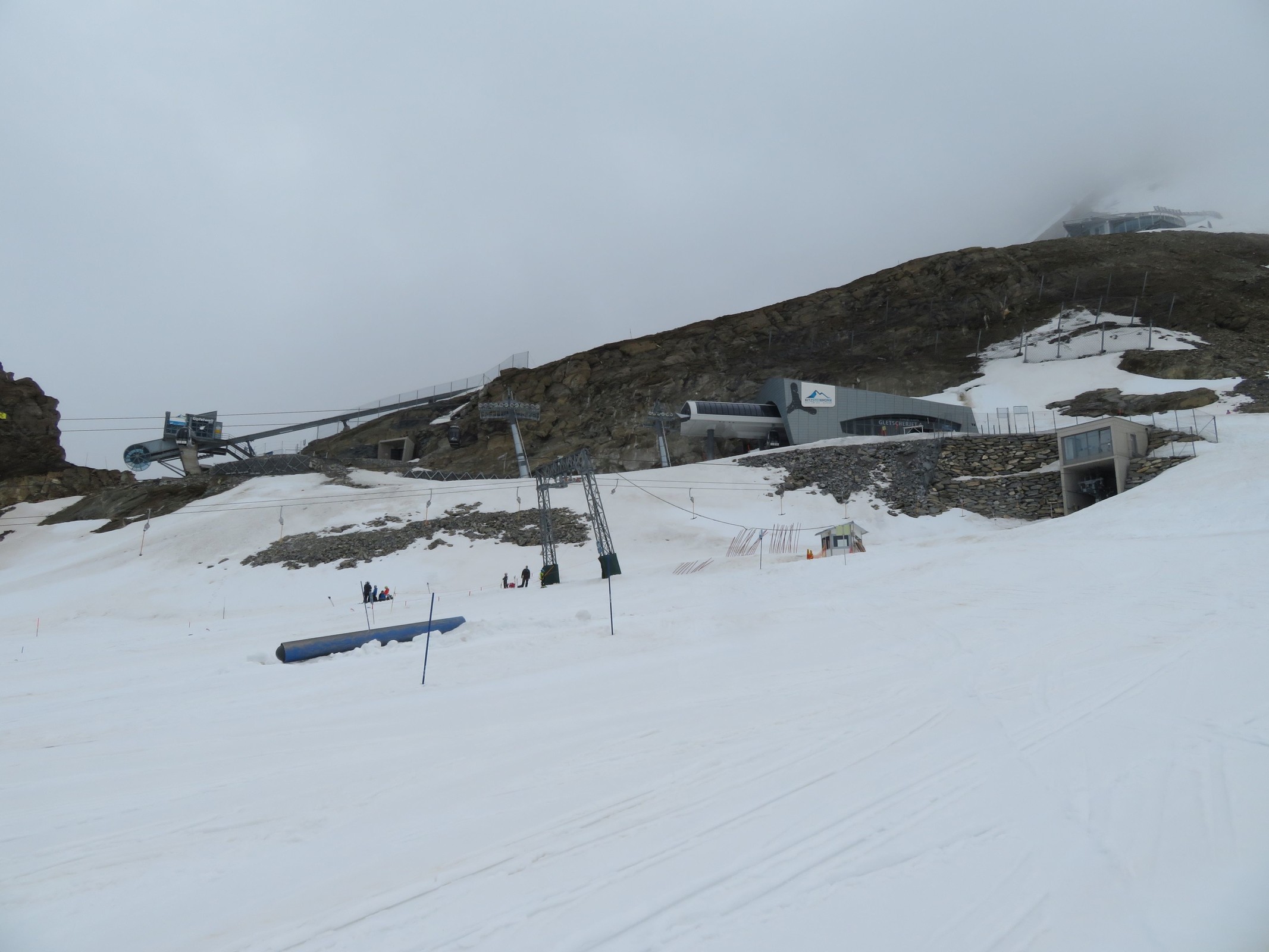 Auf der äußersten Piste am Magnetköpfllift rechts vom Snowpark. Diese ist aber eher wenig attraktiv, da diese im Verhältnis zu den anderen nochmal mehr flacher ist.
