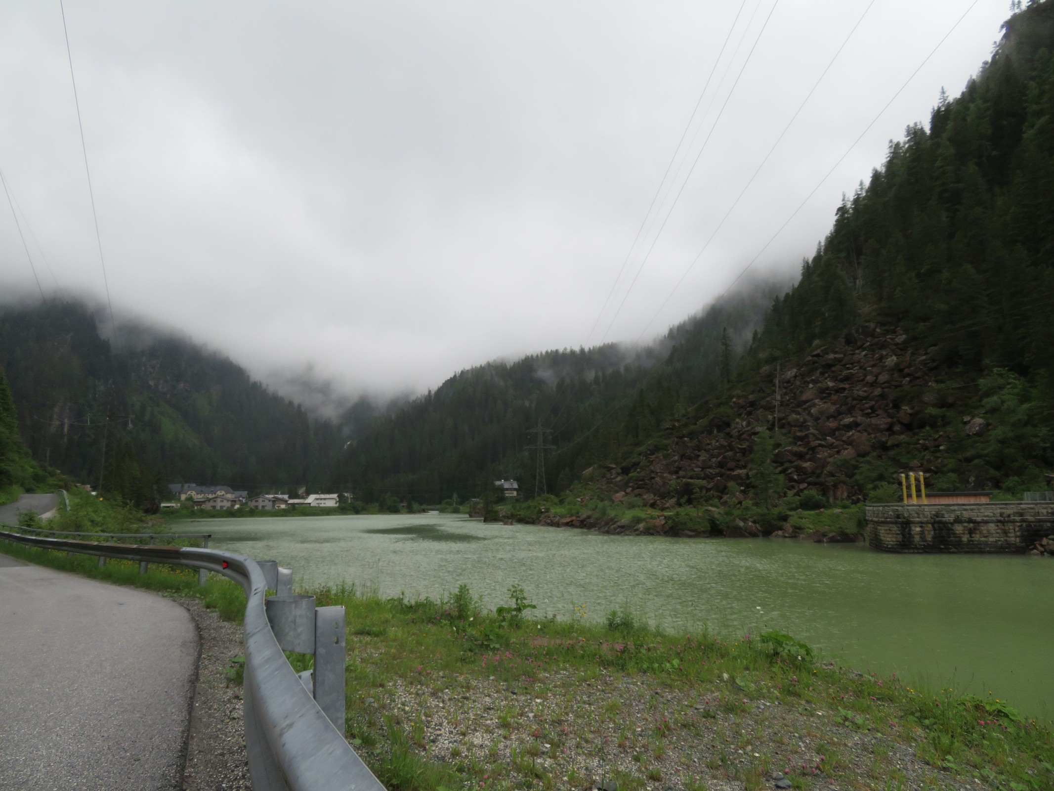 Stausee dort oben am Enzingerboden.