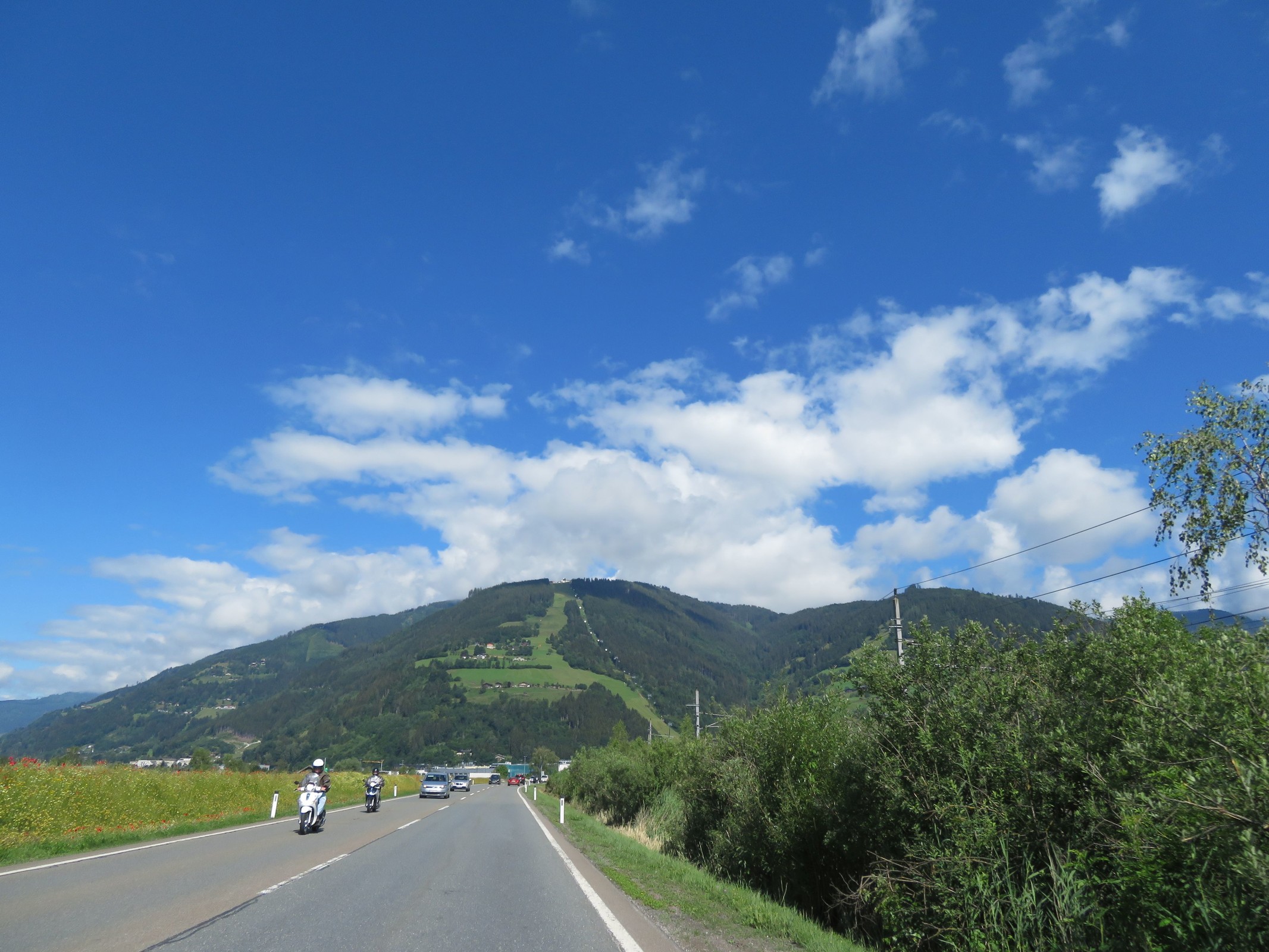Auf der Straße von Bruck nach Zell am See.