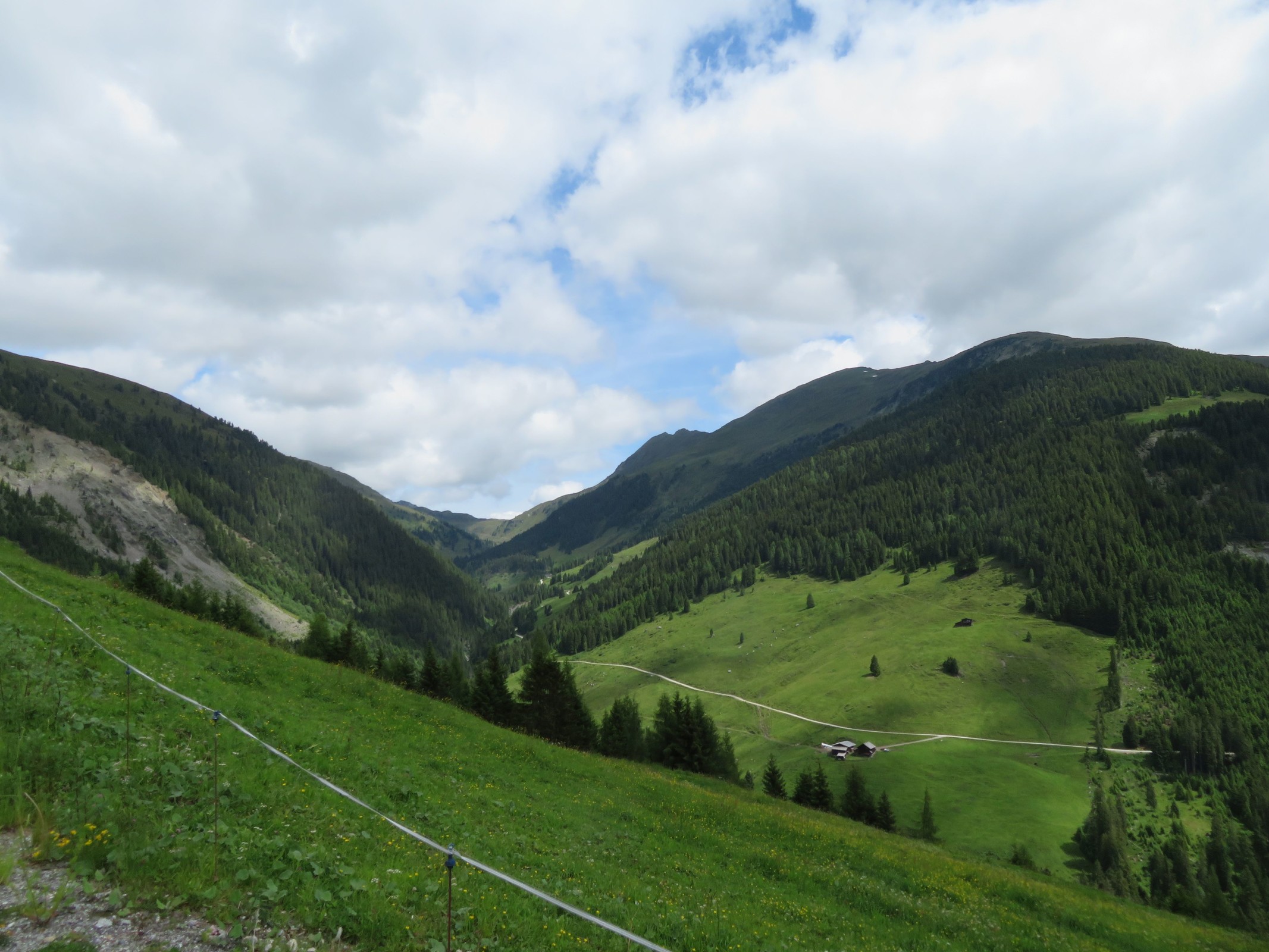 Seitental östlich von Königsleiten, druch das die Salzach fließt.
