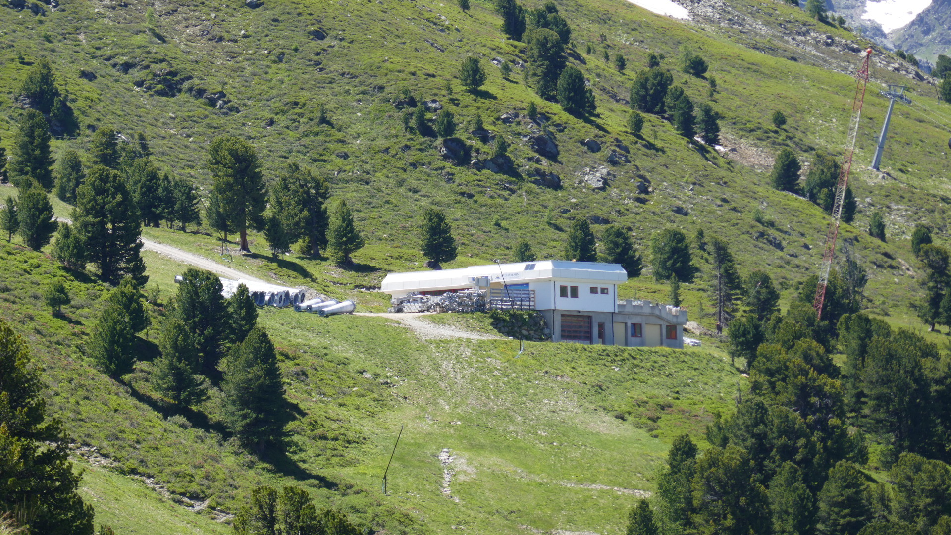 Talstation der alten Bahn. Das Einzige was noch von der Bahn übrig ist.