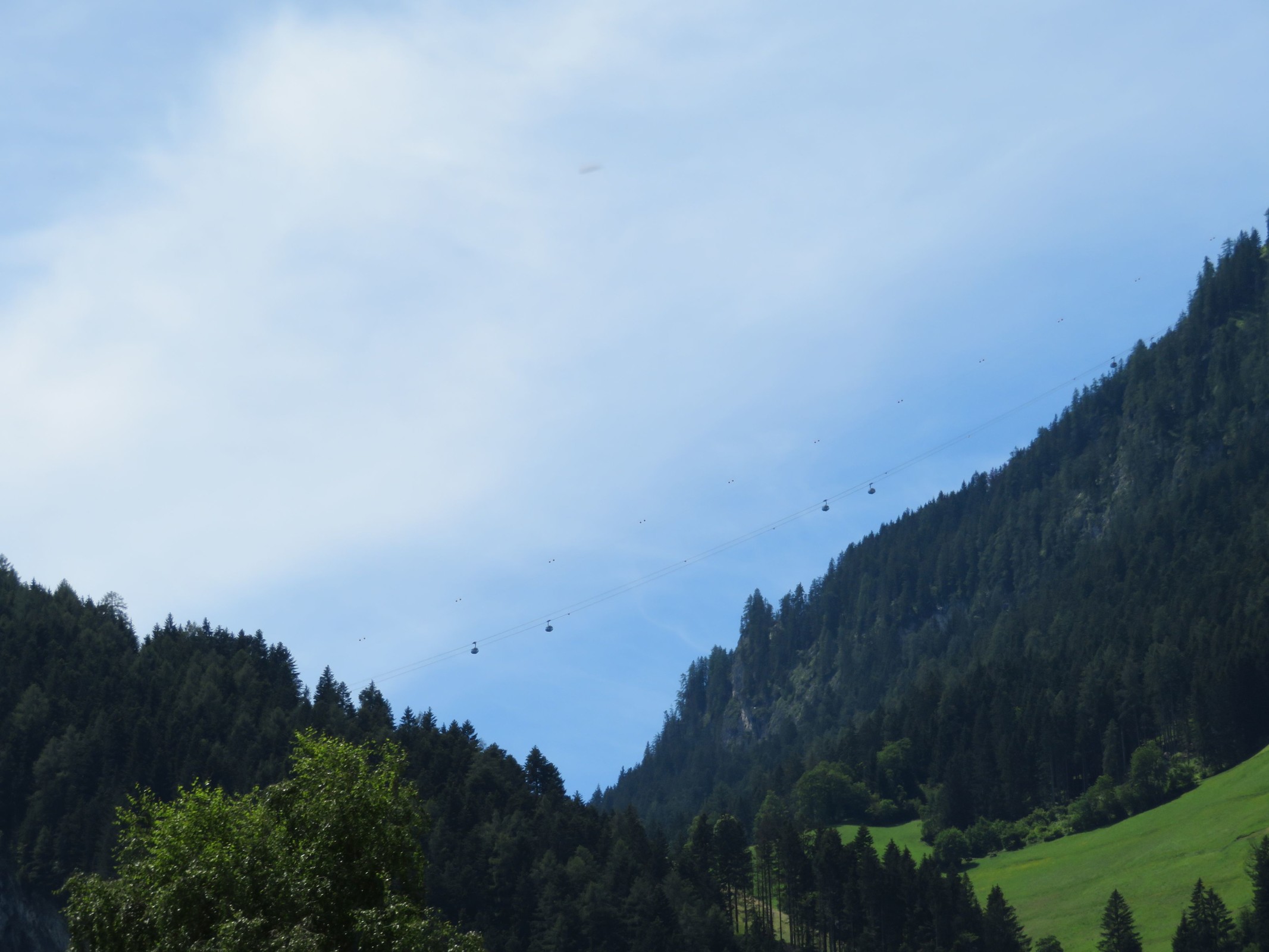 Dieses Foto ist von der gleichen Position aus entstanden. Zu sehen ist die Penkenbahn.