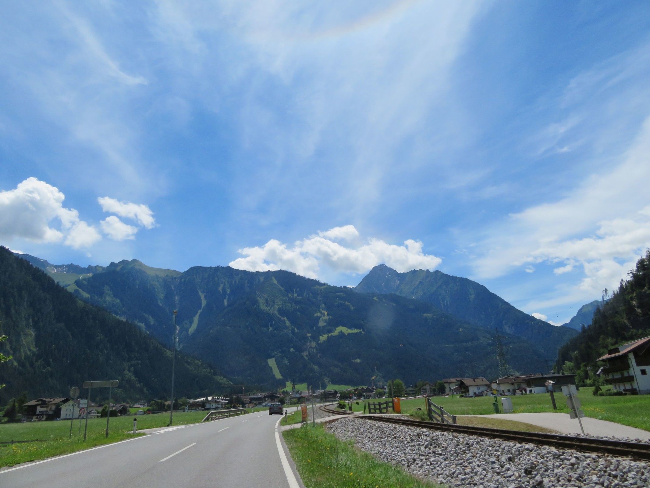 Kurz vor Mayrhofen mit Blick auf das Skigebiet "Ahorn".