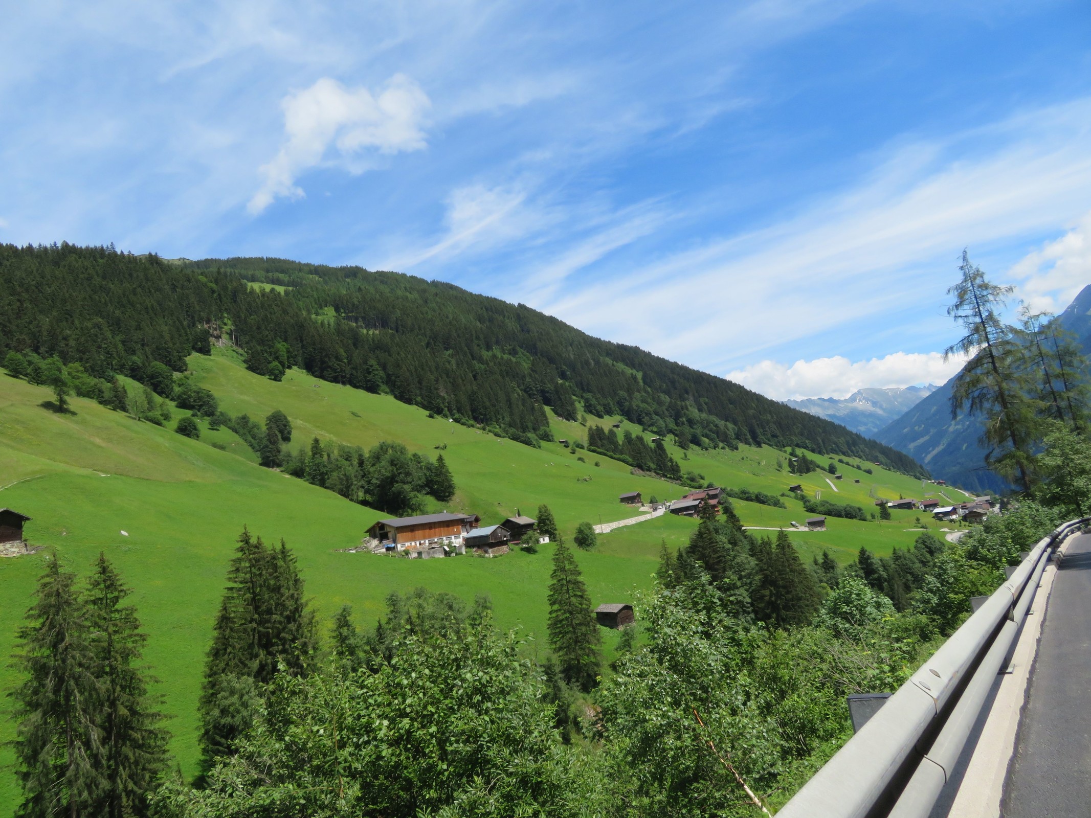 Blick zurück in Richtung Zillertal.