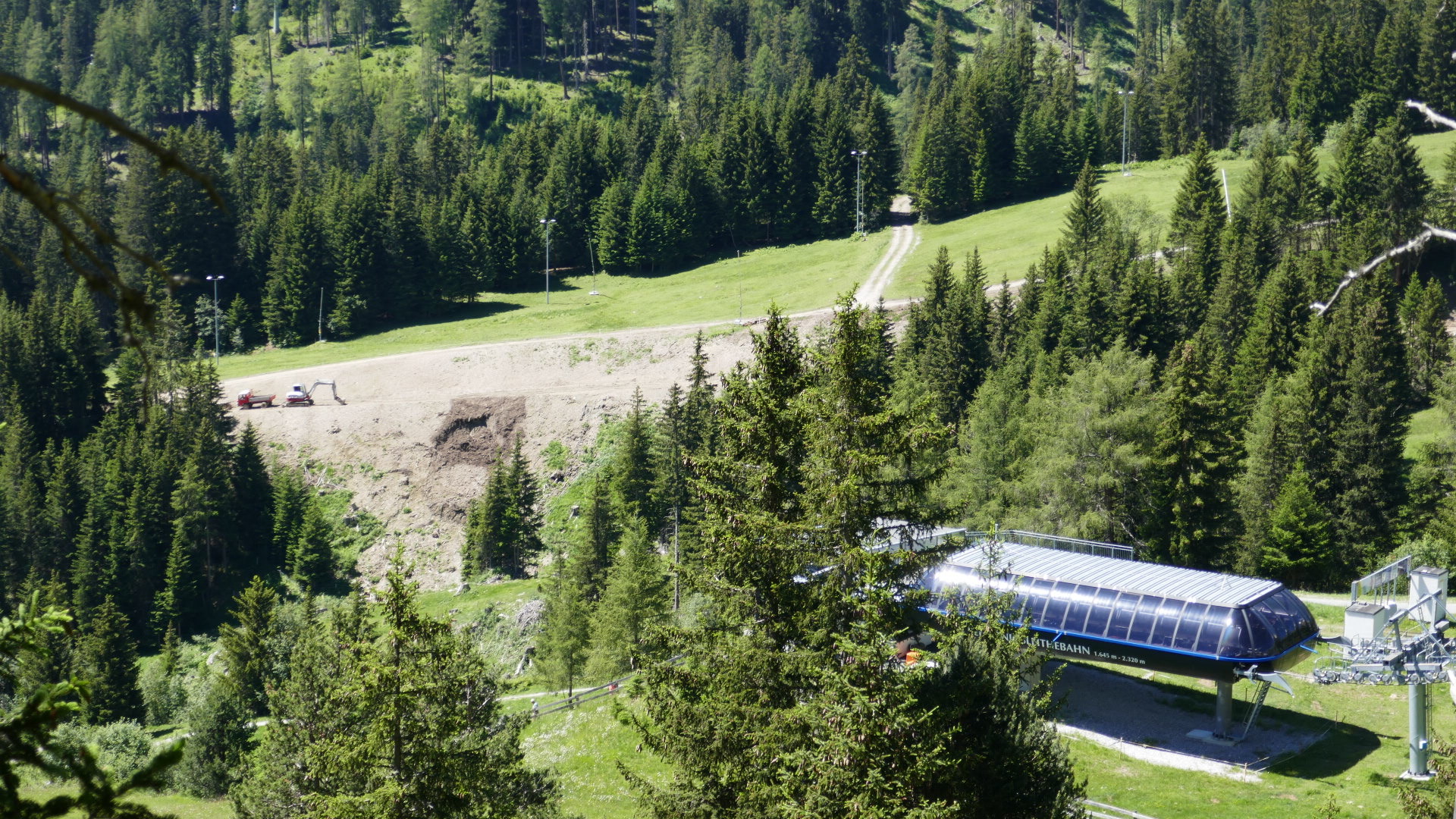Modellierung (Ziehweg) an der Einmündung Sattel-Süd-Serfaus Abfahrt in die Mittelabfahrt